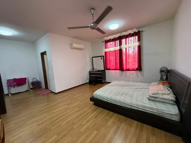 Rumah Teres 3 Tingkat untuk Dijual di Bukit Jalil (Kuala Lumpur) - Hanif Hanz - Bedroom - PropertyGuru.com.my