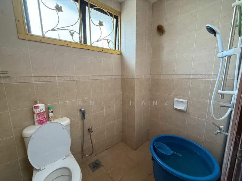 Rumah Teres 3 Tingkat untuk Dijual di Bukit Jalil (Kuala Lumpur) - Hanif Hanz - Bathroom - PropertyGuru.com.my