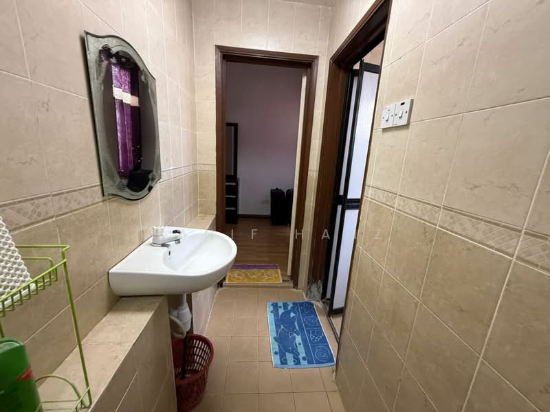 Rumah Teres 3 Tingkat untuk Dijual di Bukit Jalil (Kuala Lumpur) - Hanif Hanz - Bathroom - PropertyGuru.com.my