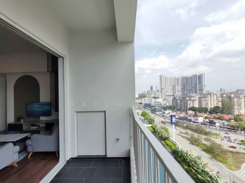 Servis Apartment untuk Disewa di UNA Serviced Apartment - Aaron Ong - Balcony - PropertyGuru.com.my