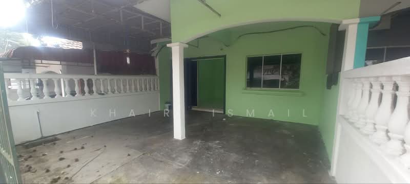 Rumah Teres 1 Tingkat untuk Dijual di Taman Saleng Indah (Kulai) - Khairi Ismail - Exterior - PropertyGuru.com.my