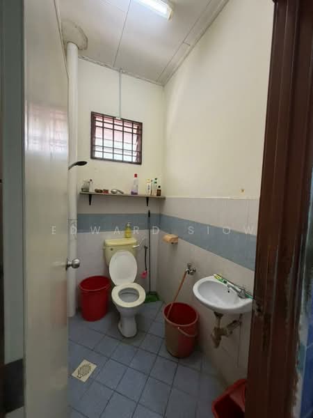 Rumah Teres 1 Tingkat untuk Dijual di Pulai (Johor) - Edward Siow - Bathroom - PropertyGuru.com.my