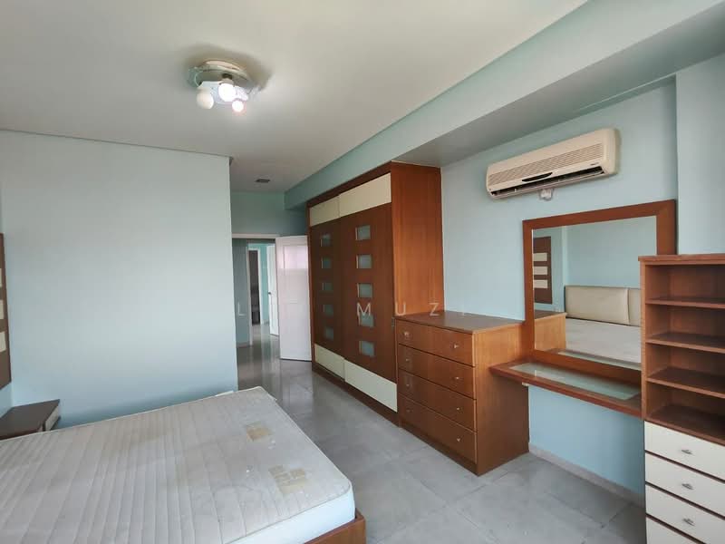 Condominium for Sale at Damaipuri - Lee Muzi - Bedroom - PropertyGuru.com.my