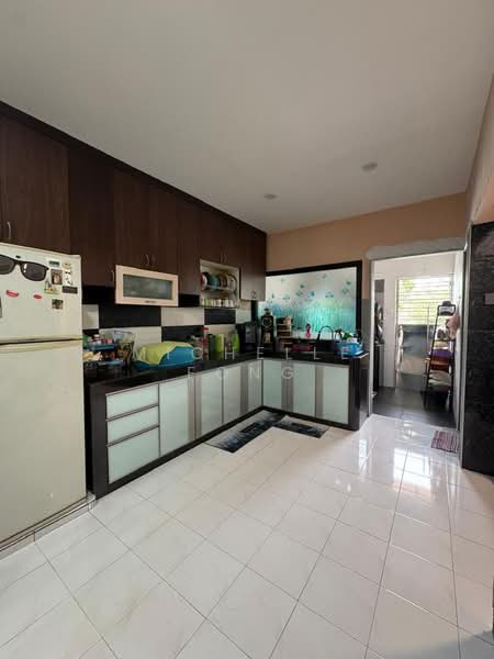 2-storey Terraced House for Sale in Taman Gaya (Ulu Tiram) - Michelle Fong - Kitchen - PropertyGuru.com.my