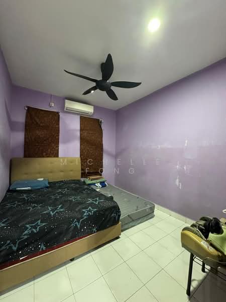 2-storey Terraced House for Sale in Taman Gaya (Ulu Tiram) - Michelle Fong - Bedroom - PropertyGuru.com.my