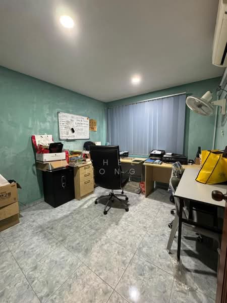 2-storey Terraced House for Sale in Taman Gaya (Ulu Tiram) - Michelle Fong - Study - PropertyGuru.com.my