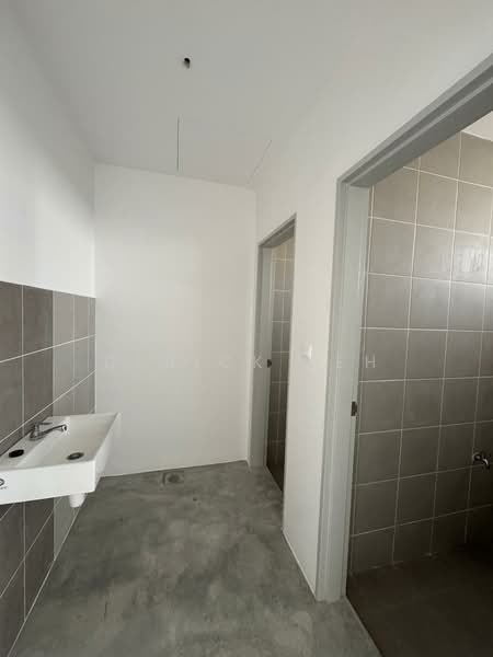Kedai / Pejabat untuk Disewa di Ijok (Selangor) - Derick Teh - Bathroom - PropertyGuru.com.my