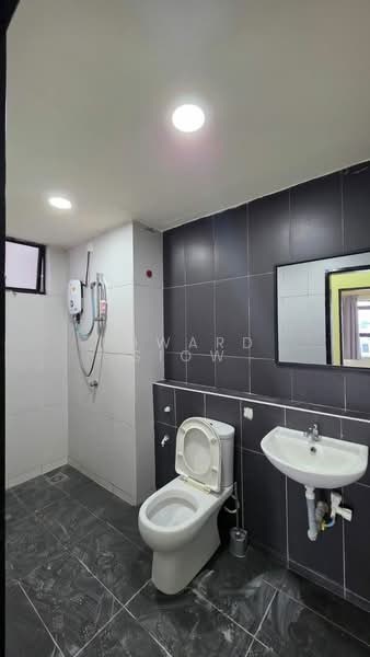 Service Residence for Sale at The Garden Residences - Edward Siow - Bathroom - PropertyGuru.com.my