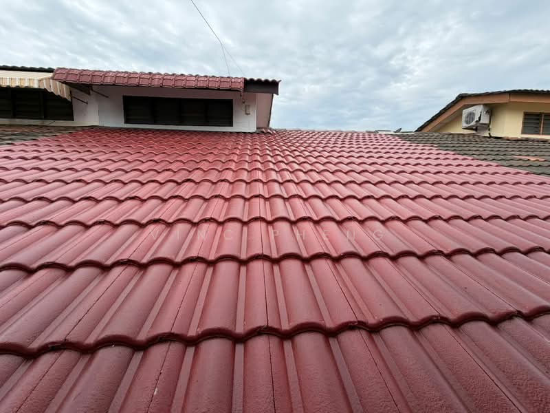 Rumah Teres 1 Tingkat untuk Dijual di Taman Malim Jaya (Bachang) - Vinc Pheng - Roof - PropertyGuru.com.my