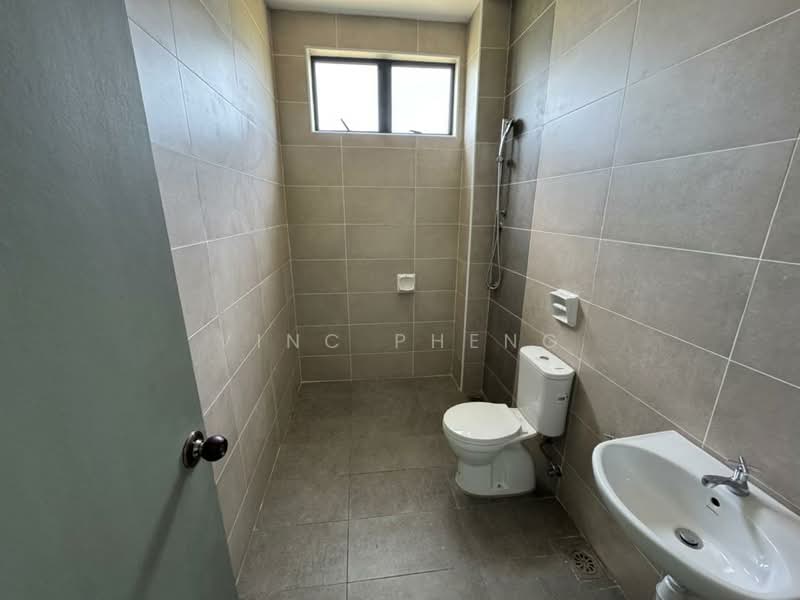 2-storey Terraced House for Sale in Tanjong Minyak (Melaka) - Vinc Pheng - Bathroom - PropertyGuru.com.my