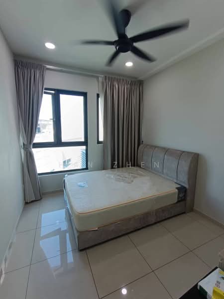 Kondominium untuk Dijual di Waterside Residence - Han Zhen - Bedroom - PropertyGuru.com.my