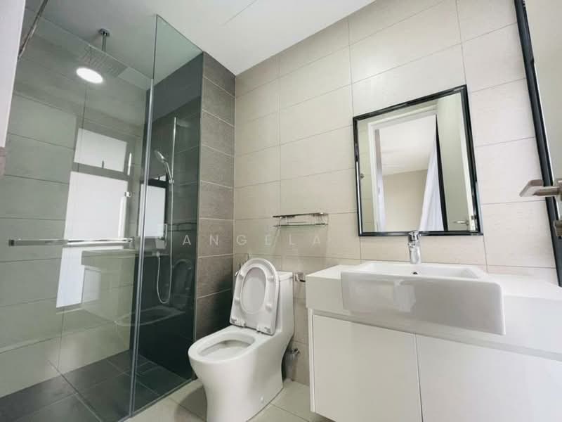Service Residence for Sale at Skyluxe On The Park Bukit Jalil - Angela . - Bathroom - PropertyGuru.com.my