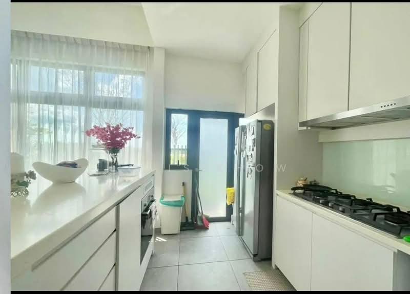 Service Residence for Sale at Emerald Residence - Louis Khow - Kitchen - PropertyGuru.com.my
