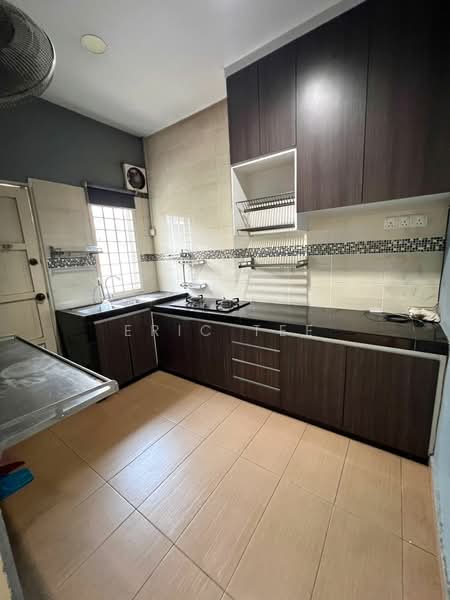 1-storey Terraced House for Sale in Taman Megah Ria (Masai) - Eric Tee - Kitchen - PropertyGuru.com.my