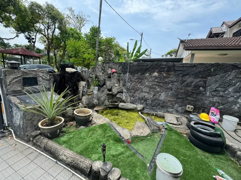 2-storey Terraced House for Sale in Seksyen 9 (Shah Alam) - Tom Yip - Garden - PropertyGuru.com.my