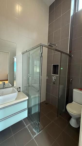 Semi-Detached House for Rent in Taman Austin Heights (Tebrau) - KT Tan - Bathroom - PropertyGuru.com.my
