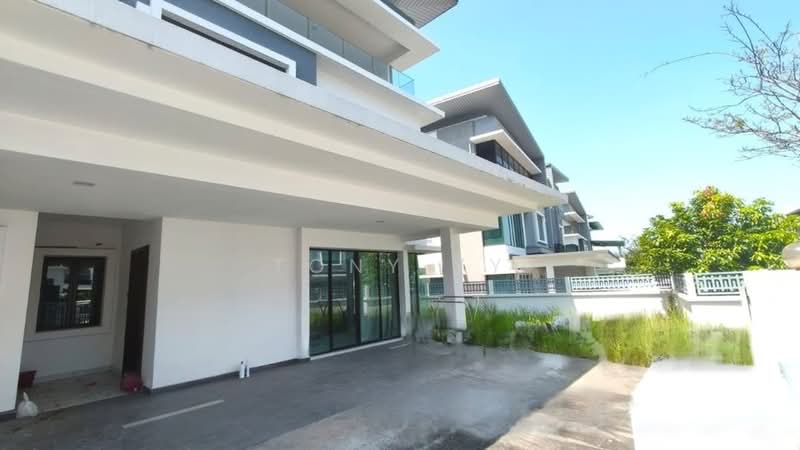 Semi-Detached House for Sale in 16 Sierra (Puchong) - Tony YY - Exterior - PropertyGuru.com.my