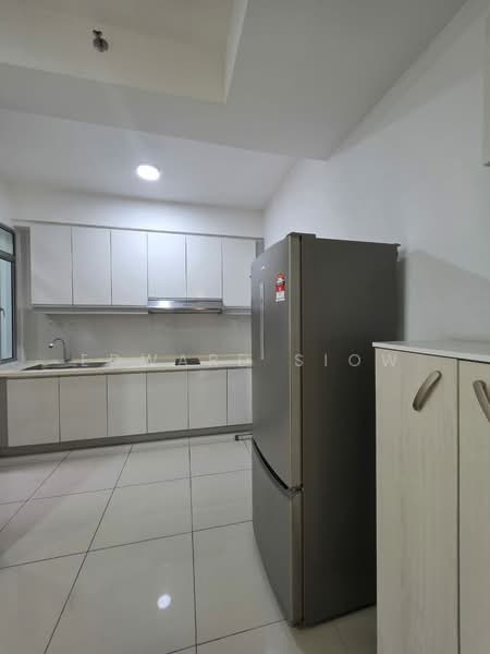 Apartment for Sale at Austin Suites (Permata Austin) - Edward Siow - Kitchen - PropertyGuru.com.my