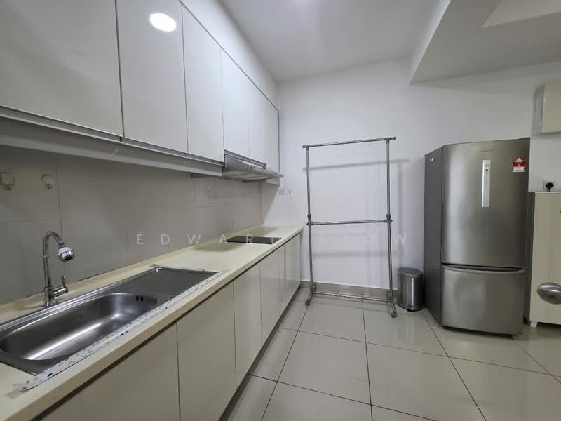 Apartment for Sale at Austin Suites (Permata Austin) - Edward Siow - Kitchen - PropertyGuru.com.my