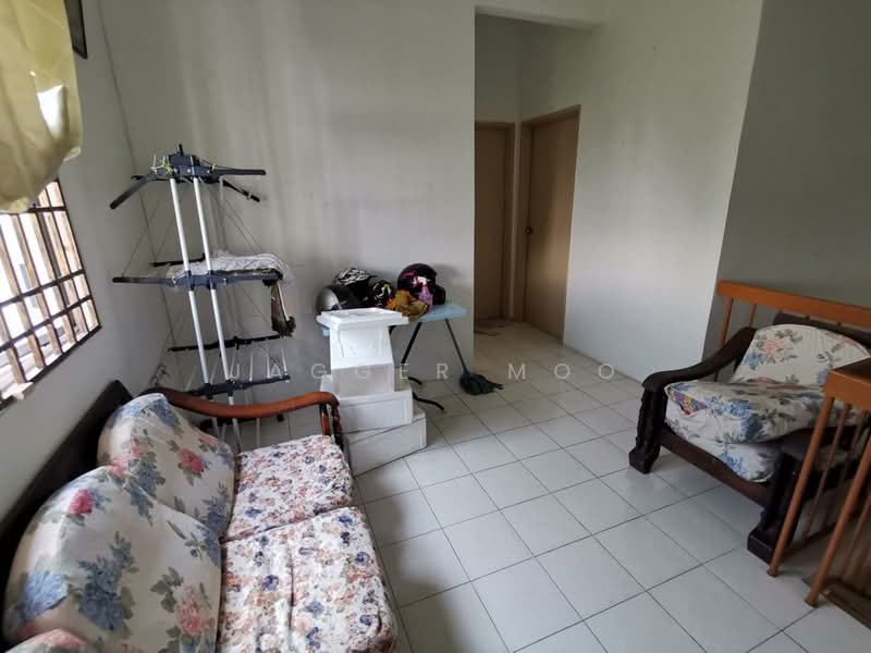 2-storey Terraced House for Sale in Ukay Bistari (Ulu Kelang) - Jagger Moo - Living Room - PropertyGuru.com.my
