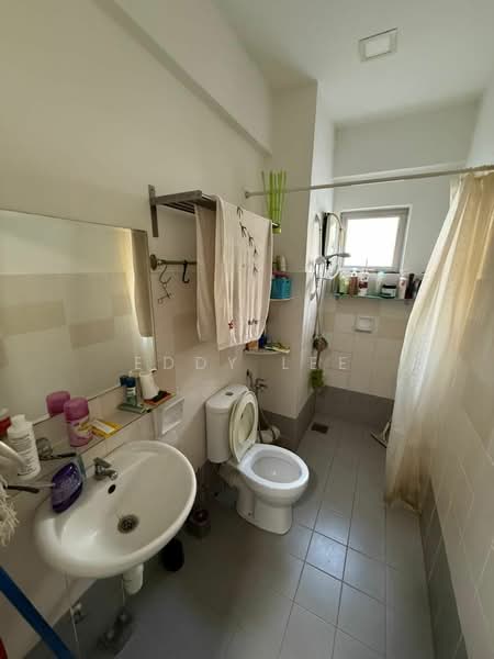 Condominium for Sale at Nusa Mewah Villa Condominium - Eddy Lee - Bathroom - PropertyGuru.com.my