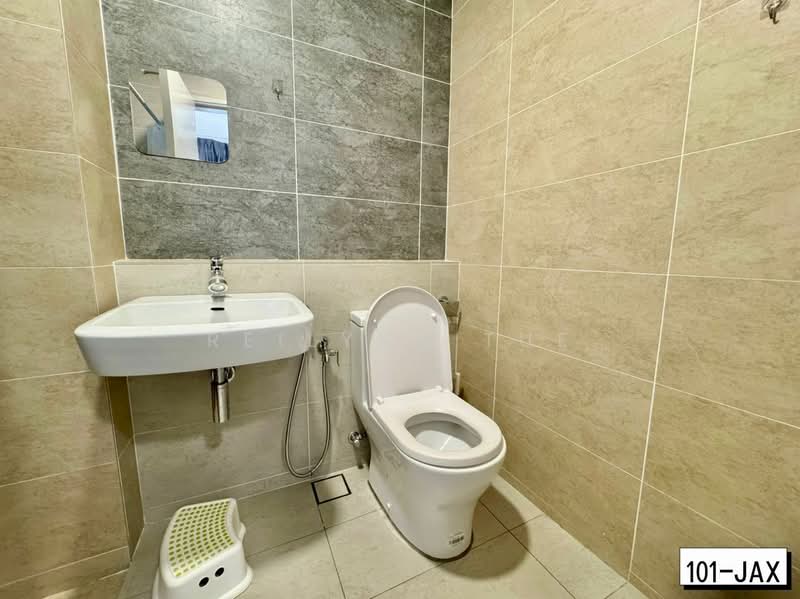 Service Residence for Rent at Setia City Residences - Reilynn Tue - Bathroom - PropertyGuru.com.my