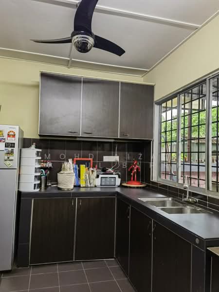 Rumah Teres 2 Tingkat untuk Dijual di Wangsa Baiduri (Subang Jaya) - Mohd Aizat Saiful Bahri - Kitchen - PropertyGuru.com.my