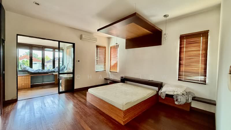 Twin Villa for Sale in Kota Kemuning (Shah Alam) - Richard Low - Bedroom - PropertyGuru.com.my