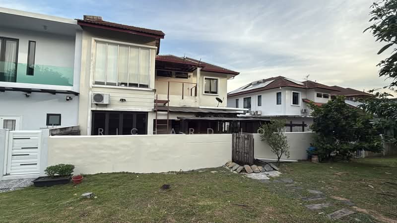 Twin Villas for Sale in Kota Kemuning (Shah Alam) - Richard Low - PropertyGuru.com.my