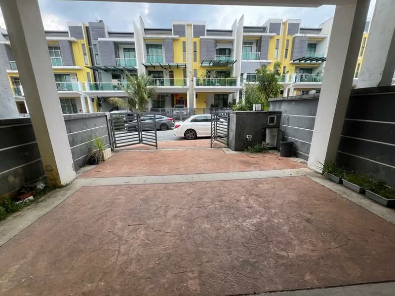 Rumah Teres 3 Tingkat untuk Dijual di Ampang (Selangor) - Jagger Moo - Exterior - PropertyGuru.com.my