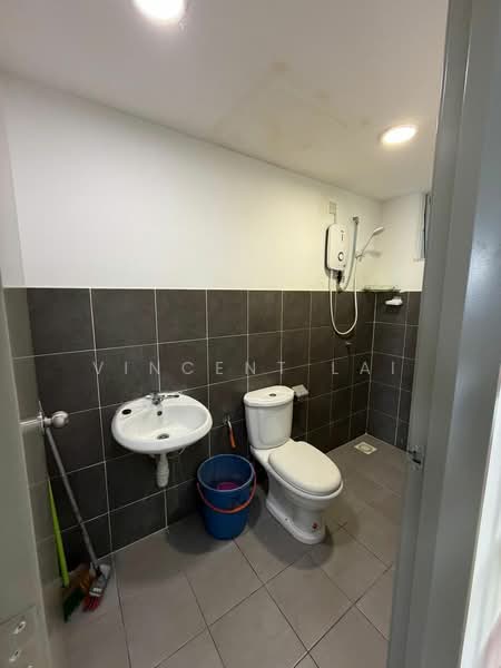 Apartment for Rent at Residensi Kepongmas 2 - Vincent Lai - Bathroom - PropertyGuru.com.my