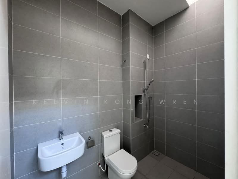 2-storey Terraced House for Sale in Bandar Seri Alam (Masai) - Kelvin Kong Wren - Bathroom - PropertyGuru.com.my