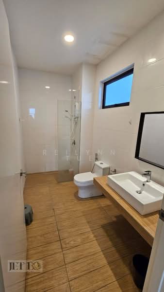 Kondominium untuk Dijual di The Parque Residences - Reilynn Tue - Bathroom - PropertyGuru.com.my