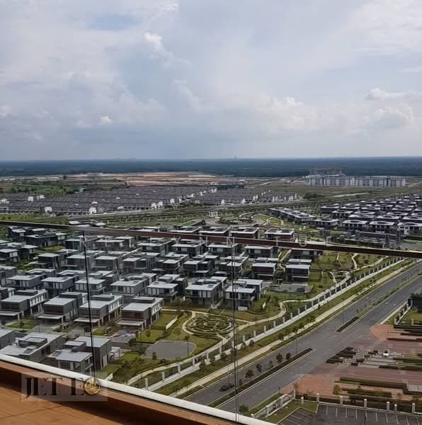 Kondominium untuk Dijual di The Parque Residences - Reilynn Tue - Exterior - PropertyGuru.com.my