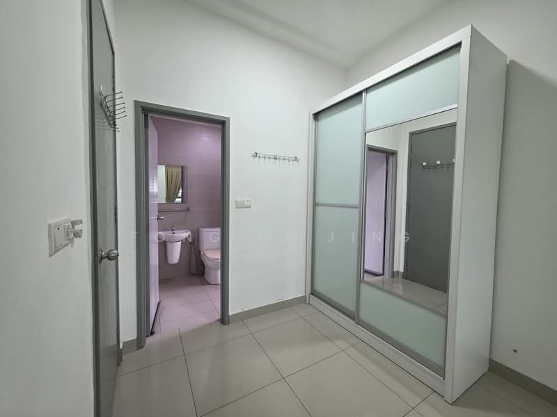 Service Residence for Rent at Cybersquare - Fong Qi Jing - Bathroom - PropertyGuru.com.my