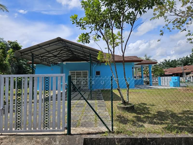 Semi-Detached House for Sale in Banting (Selangor) - Firdaus N - PropertyGuru.com.my