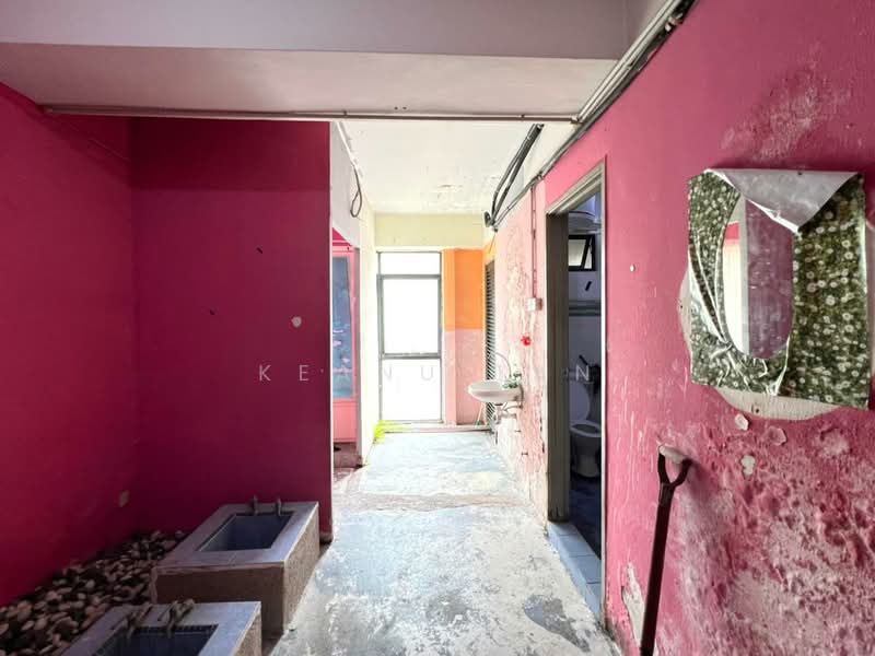 Pejabat untuk Disewa di Kepong (Kuala Lumpur) - Keanu Tan - Corridor - PropertyGuru.com.my
