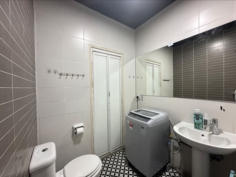 Service Residence for Rent at Palazio - Michael Lee - Bathroom - PropertyGuru.com.my