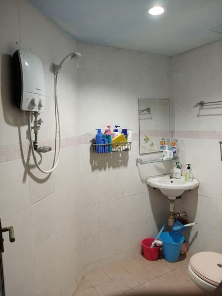 Apartment for Sale at Indah Kota Apartment - Pen Teo - Bathroom - PropertyGuru.com.my