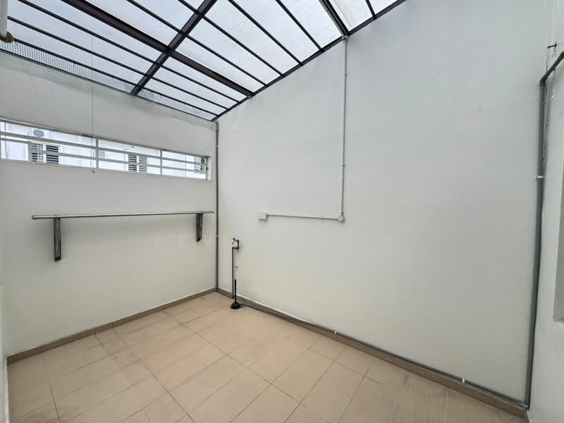 Rumah Teres 2 Tingkat untuk Dijual di Kota Emerald (Rawang) - Levin Khoo - Balcony - PropertyGuru.com.my
