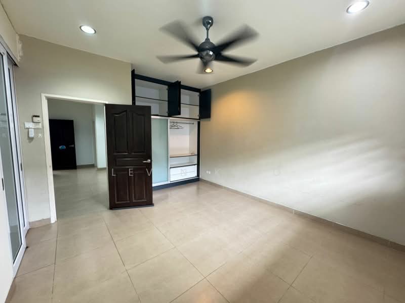 Rumah Teres 2 Tingkat untuk Dijual di Kota Emerald (Rawang) - Levin Khoo - Bedroom - PropertyGuru.com.my