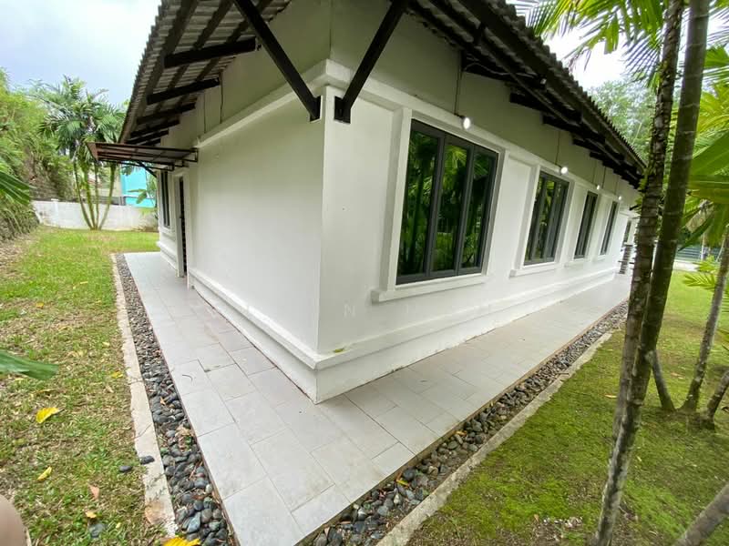 Bungalow for Sale in Bukit Beruntung (Serendah) - Elwin Mah - Exterior - PropertyGuru.com.my