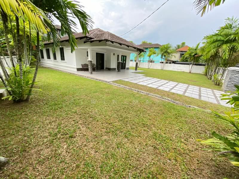 Bungalow for Sale in Bukit Beruntung (Serendah) - Elwin Mah - Exterior - PropertyGuru.com.my