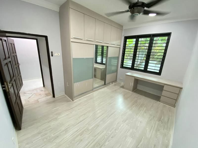 Bungalow for Sale in Bukit Beruntung (Serendah) - Elwin Mah - PropertyGuru.com.my