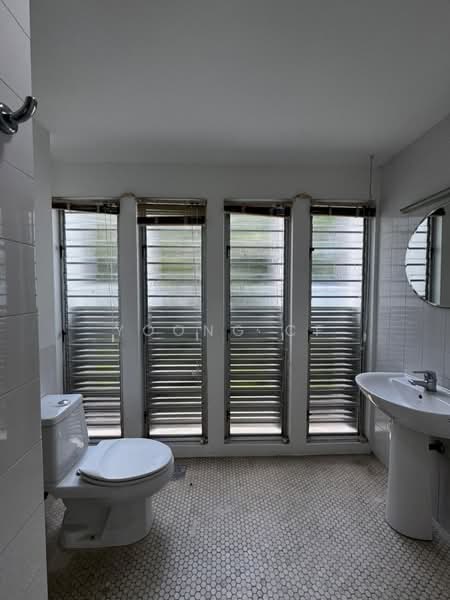 Bungalow House for Sale in Ampang Hilir (Ampang) - Yoong CF - Bathroom - PropertyGuru.com.my