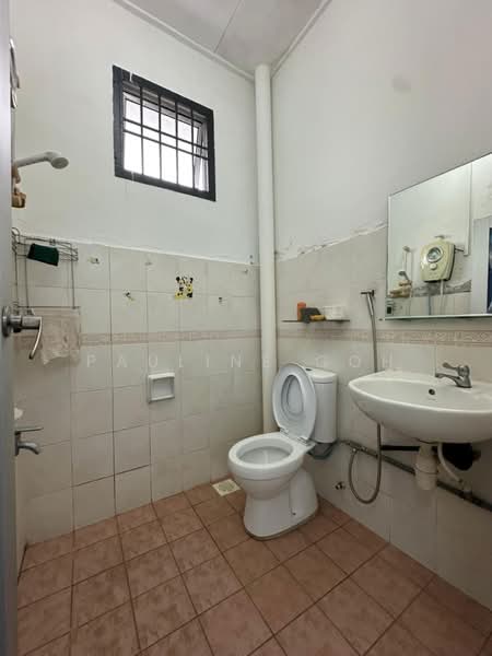 2-storey Terraced House for Sale in Bandar Seri Alam (Masai) - Pauline Goh - Bathroom - PropertyGuru.com.my