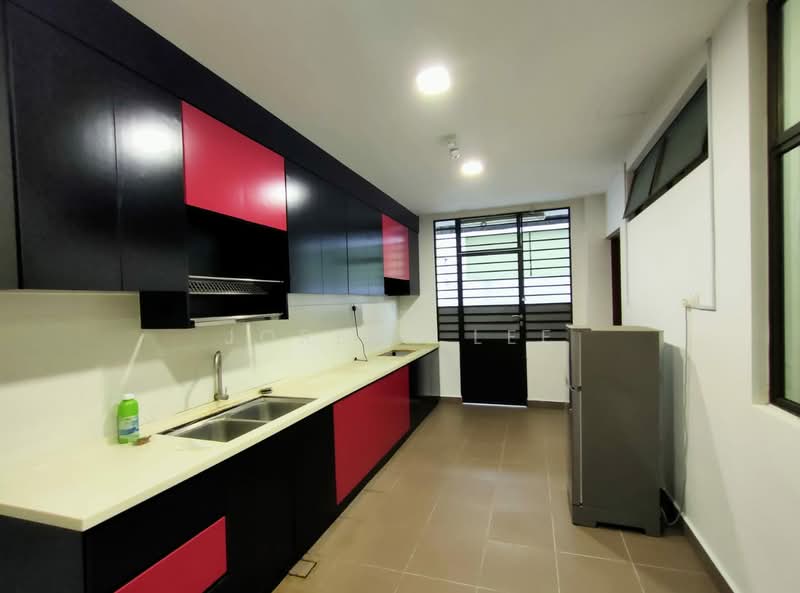 Cluster House for Sale in Kulai (Johor) - Joreen Lee - Kitchen - PropertyGuru.com.my