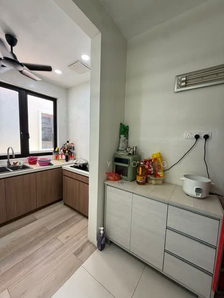 Bungalow for Sale in Raja Uda (Butterworth) - Jenny Ong - Kitchen - PropertyGuru.com.my