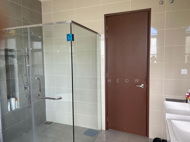 Bungalow for Rent in Rawang (Selangor) - Mandy Cheow - Bathroom - PropertyGuru.com.my