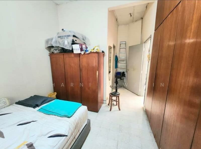 1-storey Terraced House for Sale in Taman Tun Dr Ismail (Kuala Lumpur) - muharni sawarin - Bedroom - PropertyGuru.com.my